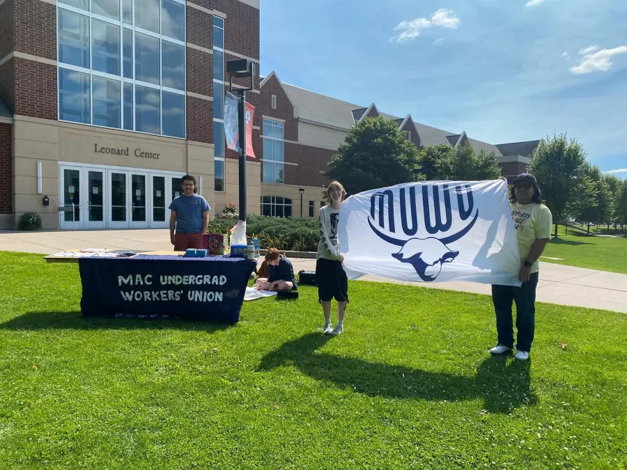 muwu uaw student workers outside leonard center